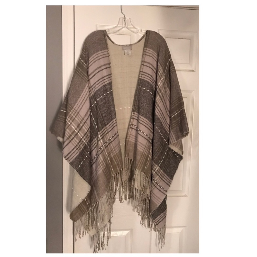 A gray poncho